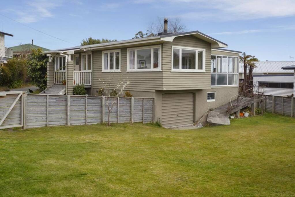 Adventurers Retreat Villa Taupo Luaran gambar